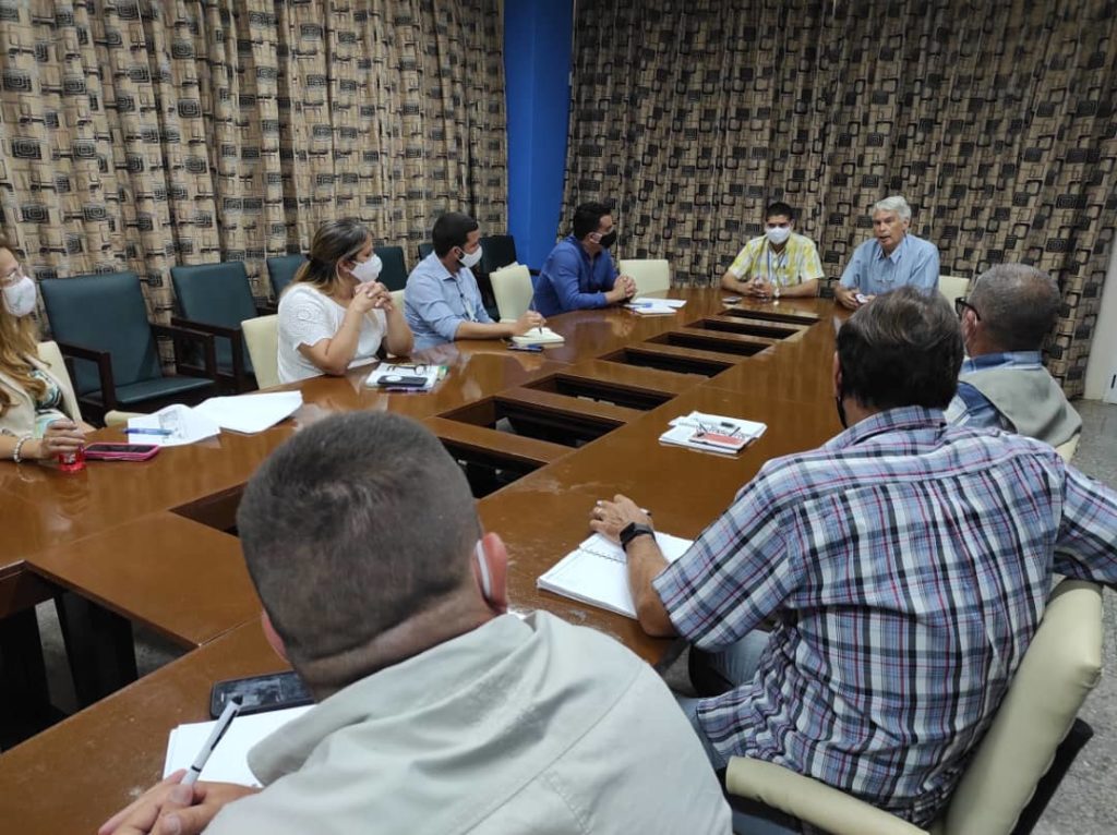Recibe la UNAH al Sr. Juan Garay, Jefe de cooperación de la Unión Europea en Cuba